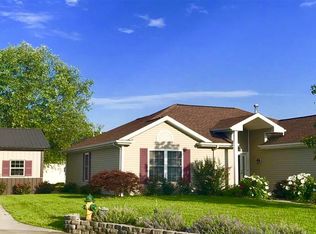 1706 Redbud Ct, Huntingburg, IN 47542