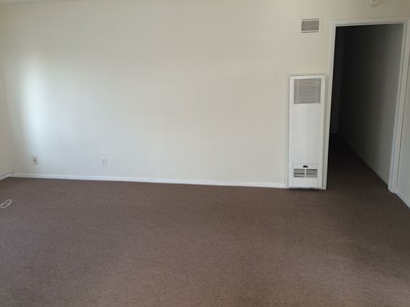 3rd image of 1148-1156 W Valencia Dr #1156-08