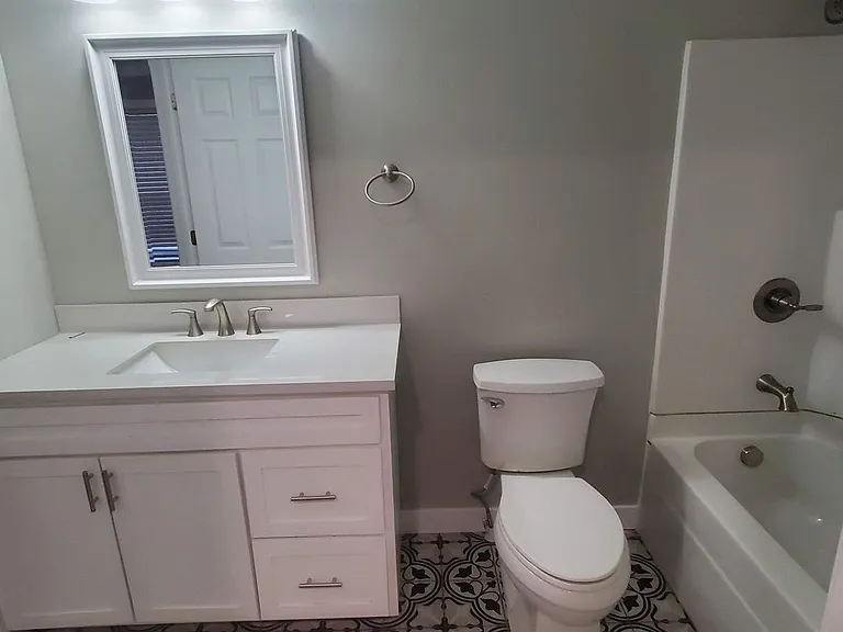 702 Wildwood Ave — Photo 24