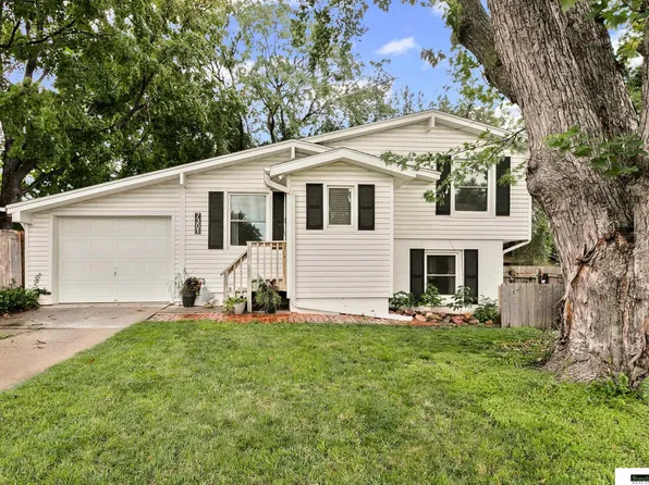 7301 Holdrege St, Lincoln, NE 68505