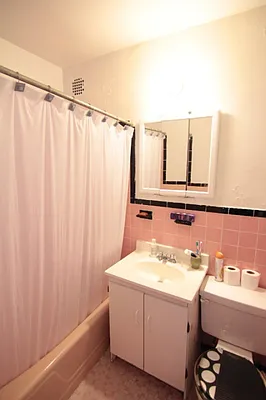 Rented by Bohemia Realty Group | media 14