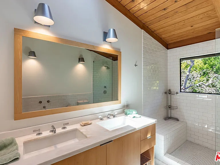 28873 Boniface Dr — Photo 13