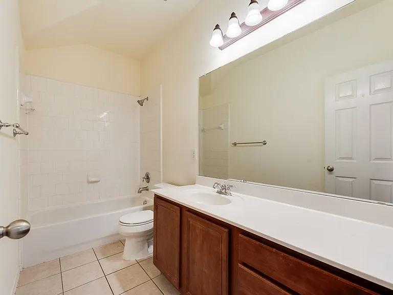 4241 Enchanted Rock Ln — Photo 13