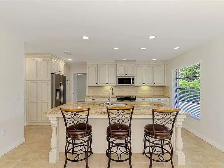 2340 Palmetto St — Photo 20