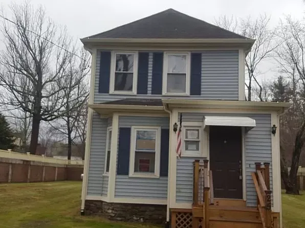 25 Chester St, Worcester, MA 01605