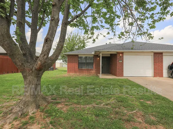 2219 W Roselawn St, Rogers, AR 72756