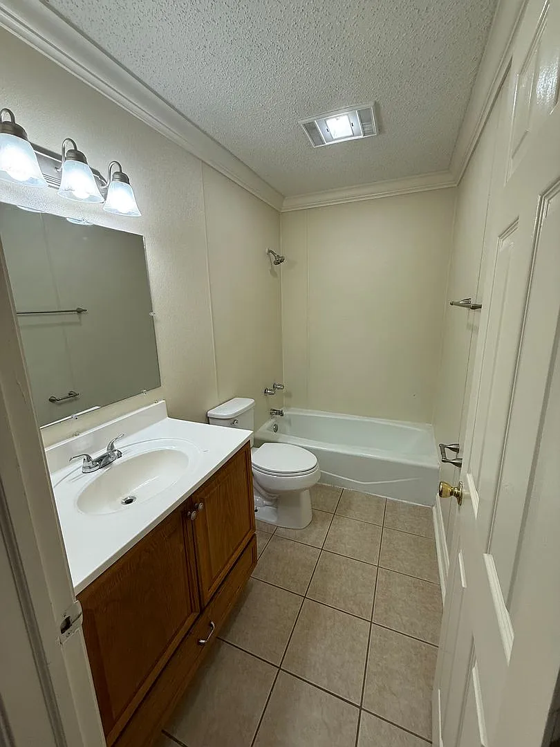 DM 1753 Starboard Dr. — Photo 3