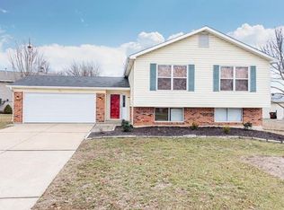 71 Harvest Brown Ct, Saint Peters, MO 63376