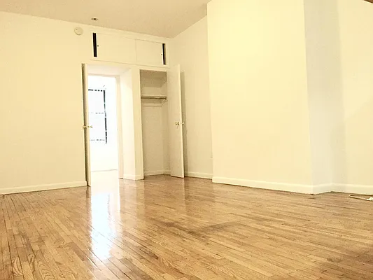 Rented by Keller Williams NYC | media 10