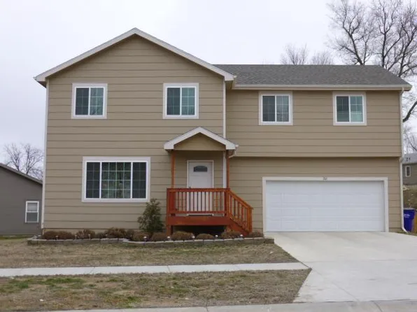 701 S Clay St, Junction City, KS 66441