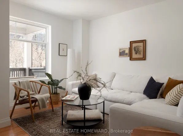 52 Balfour Ave, Toronto, ON M4C 1T6