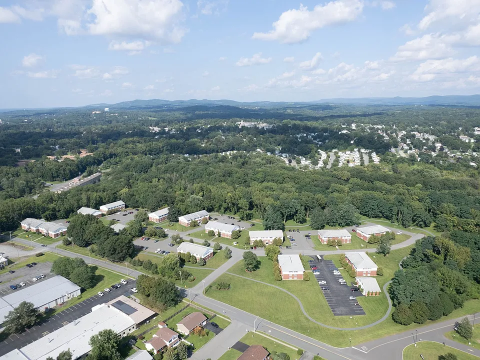 Country Gardens Apartments