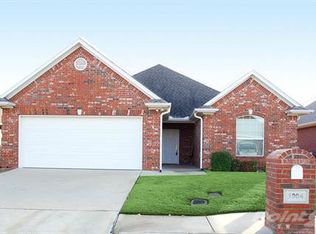1904 Hollybranch Dr, Tyler, TX 75703