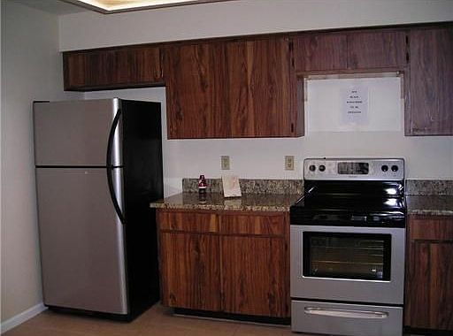 2nd image of 5308 Bradbury Ct