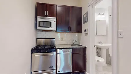 Rented by Bond New York