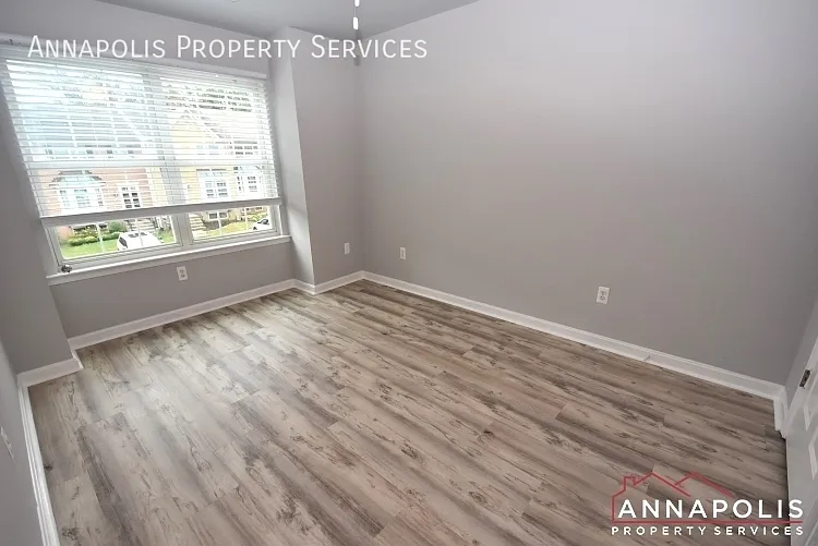 544 Francis Nicholson Way — Photo 13