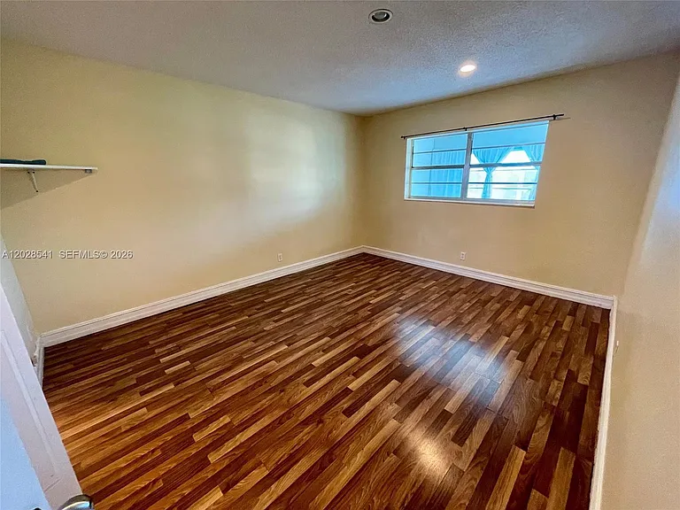 5021 W Oakland Park Blvd #309 — Photo 9