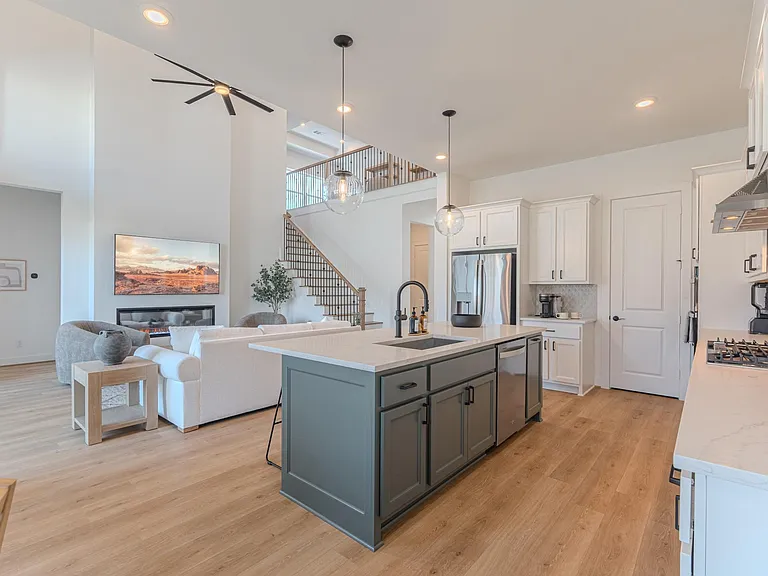 7142 Carriage Light Dr — Photo 18