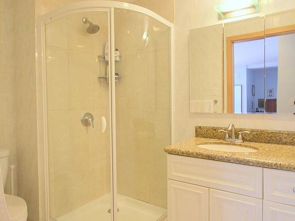 5th image of 8114 Queens Blvd APT A5
