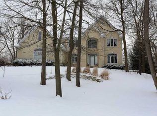 10226 Springstone Rd, McCordsville, IN 46055