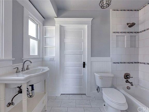 4th image of 2108 Gramercy Ave