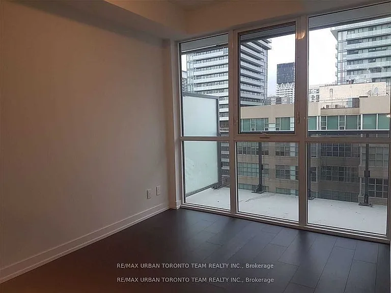 125 Redpath Ave #906 — Photo 11