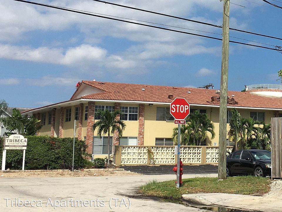 2nd image of 2101 NE 51st St #3