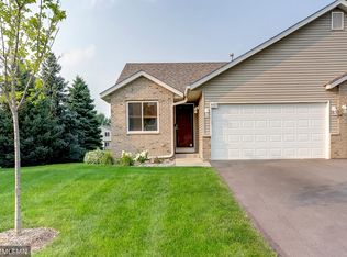4103 Blakewood Dr, Shakopee, MN 55379