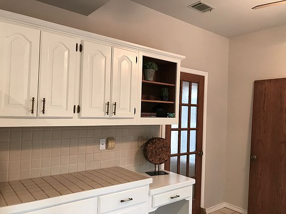 3rd image of 1316 Patio Dr