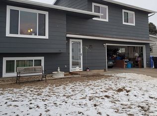 5816 W Dardanella Rd, Sioux Falls, SD 57106