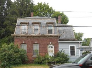 51 Allen St, Clinton, MA 01510