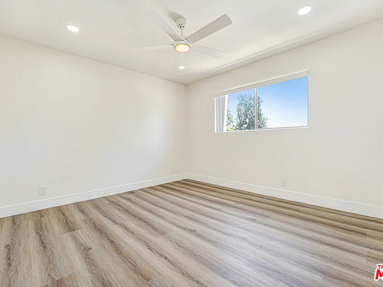 8208 Romaine St #4 — Photo 8