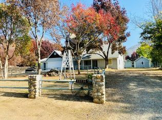 40738 Crystal Dr, Three Rivers, CA 93271