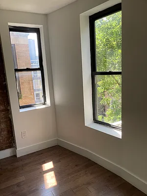 Rented by Monarch Realty Holdings | media 19