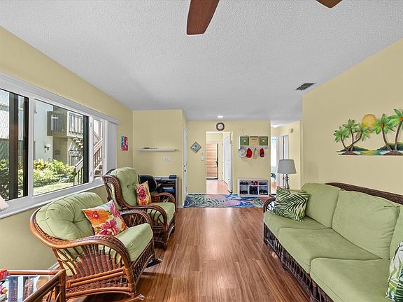 5th image of 13002 WEDGEWOOD WAY #B