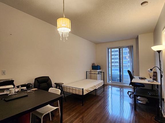 3rd image of 35 Balmuto St #1507