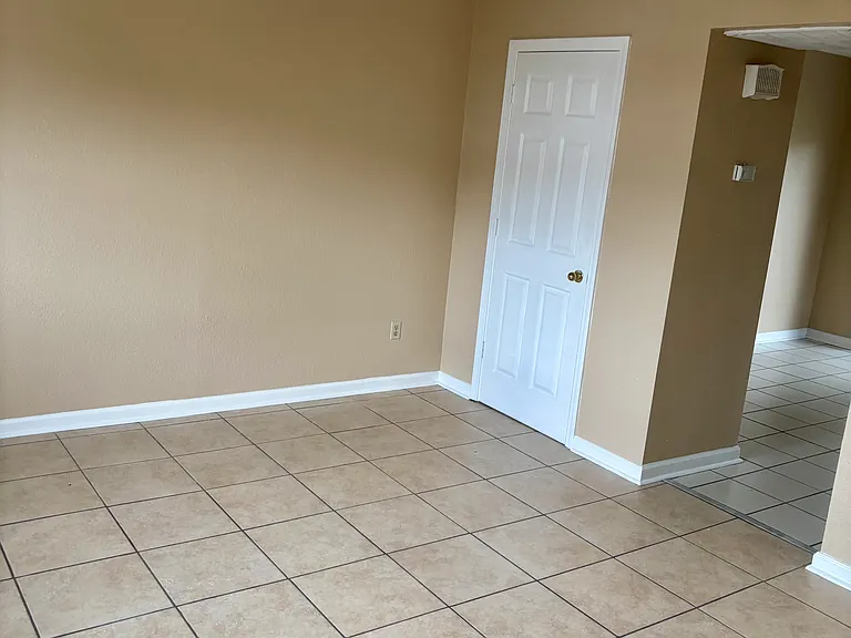 4528 Tabony St — Photo 6