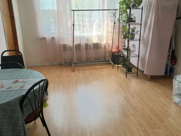 153-51 Horace Harding Boulevard image 7 of 10