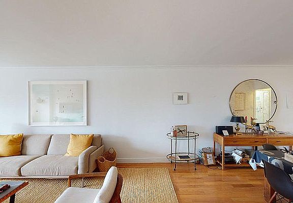 5th image of 177 E 75th St APT 15B