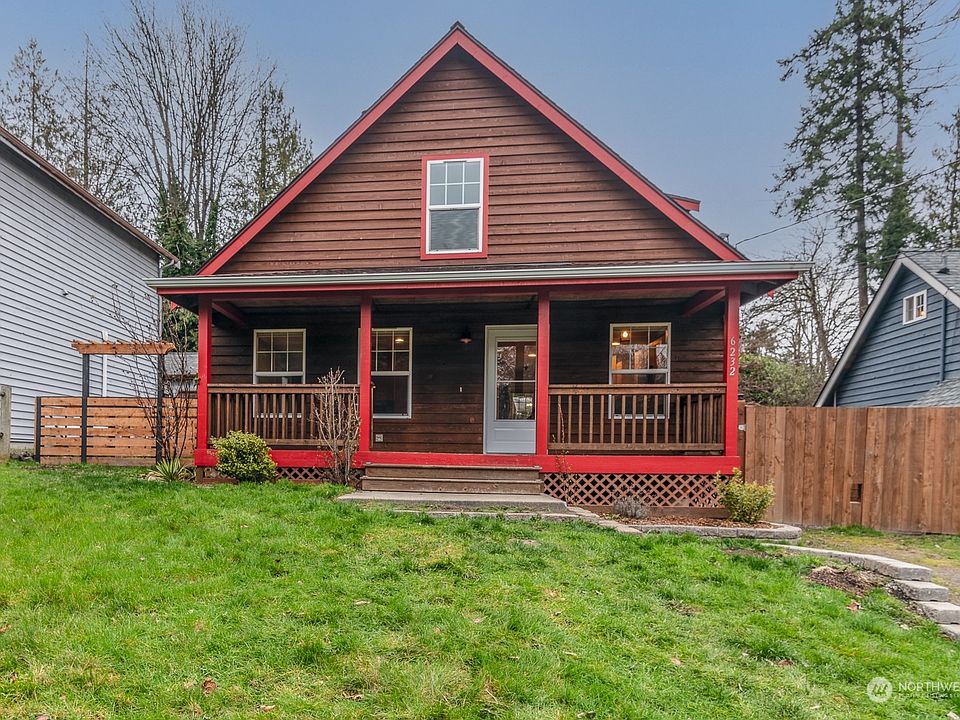 1st image of 6232 NE Center Street