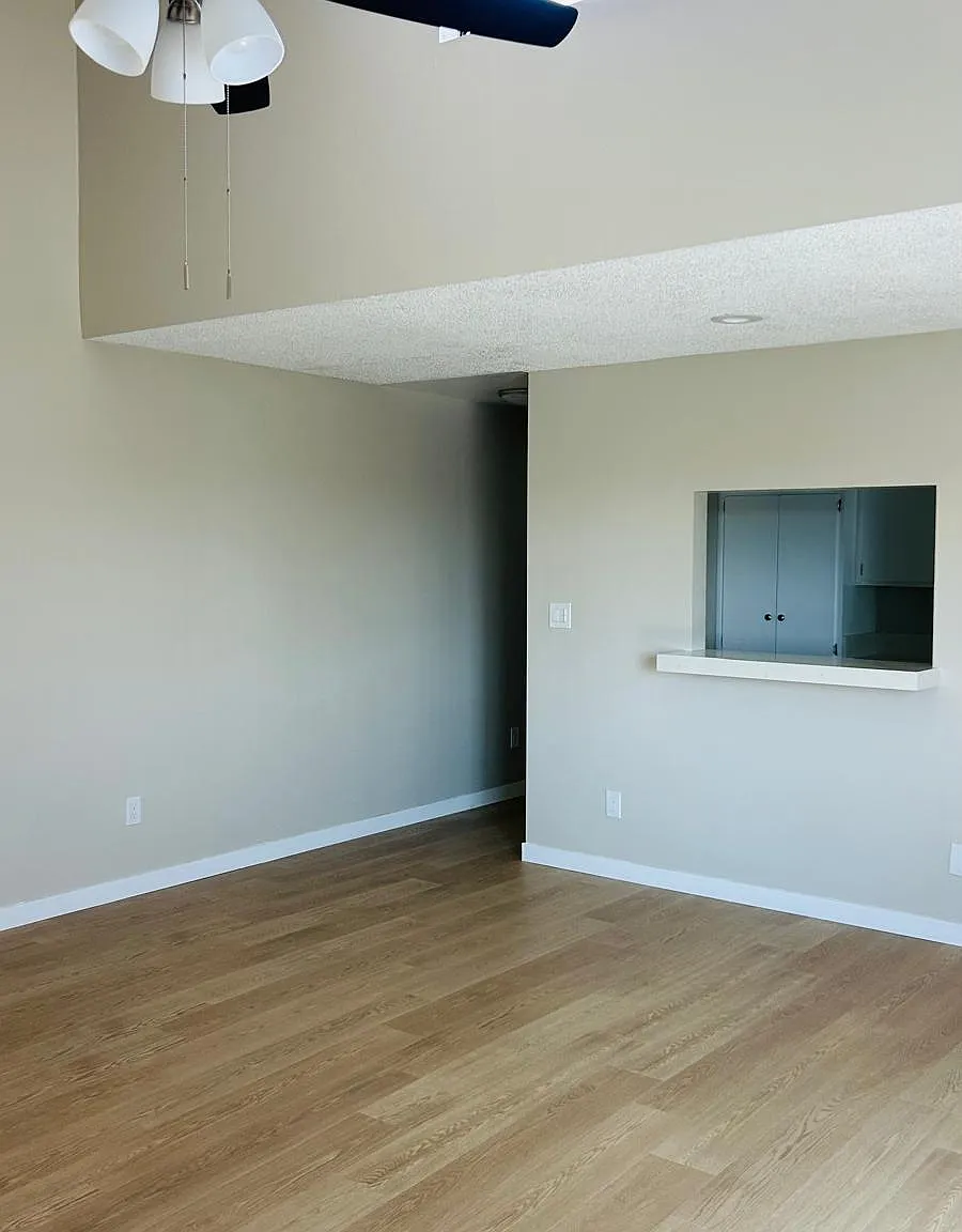 6900 Coldwater Canyon Ave — Photo 4