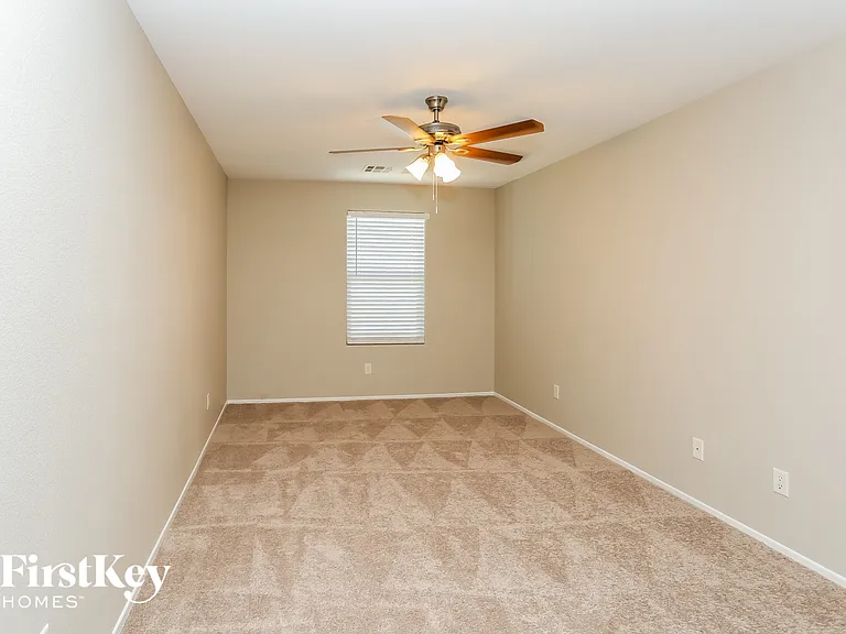 10841 Pearl River Ave — Photo 12