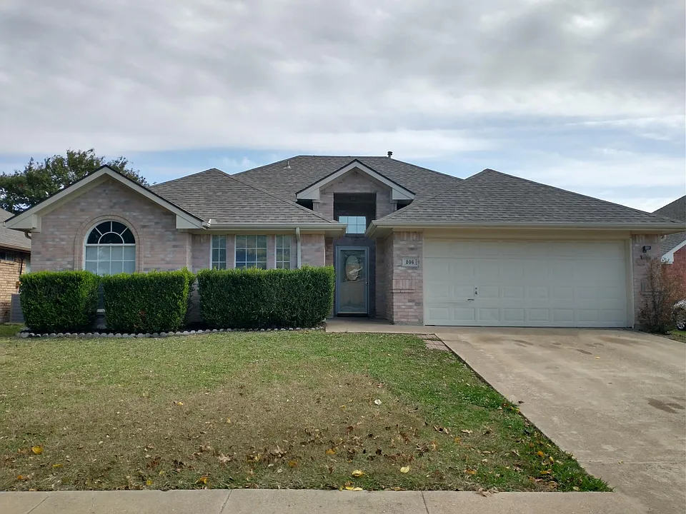 206 N Rustic Trl