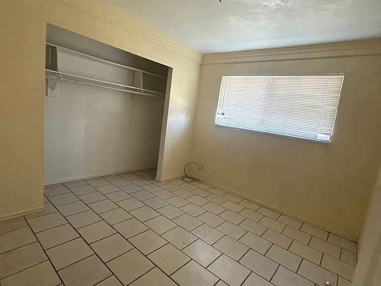 7926-7928 Diana Marie Dr — Photo 8