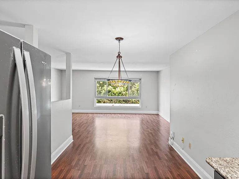 140 Walnut Ave #2F — Photo 20