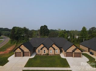 3367 48th Ave NE #21B, Hickory, NC 28601