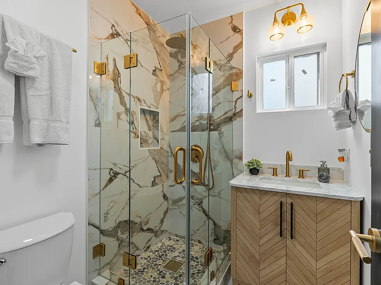 401 Rancho Dr — Photo 13