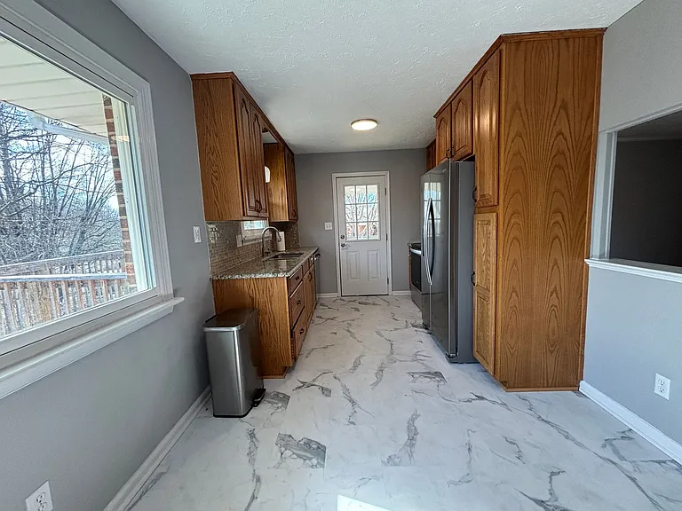 449 Missimer Ln — Photo 9