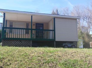306 W Fir St, La Follette, TN 37766