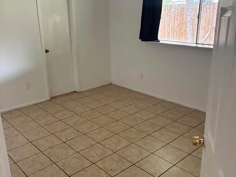 3502 Churchill Gardens Ln — Photo 3